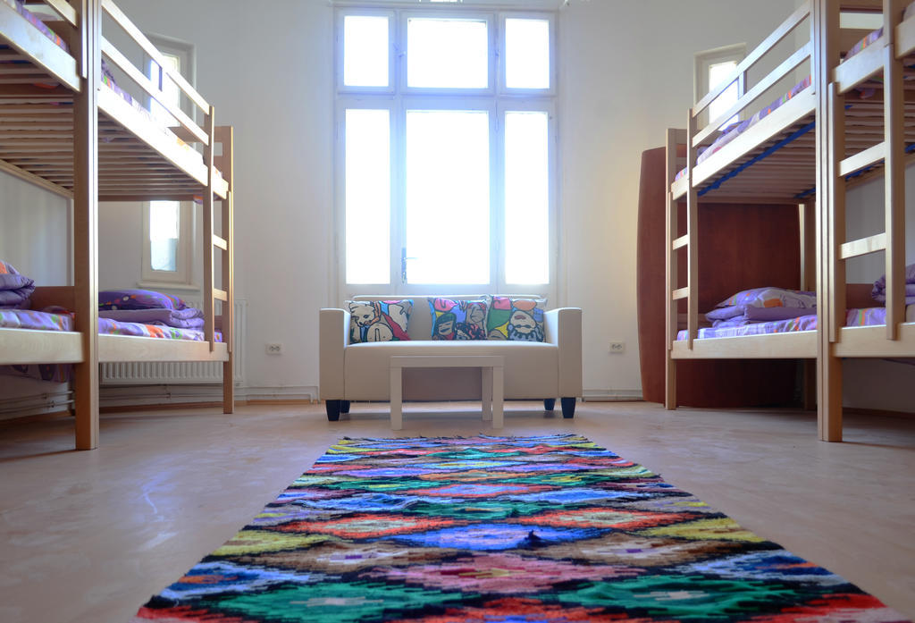 Little Bucharest Old Town Hostel Buitenkant foto