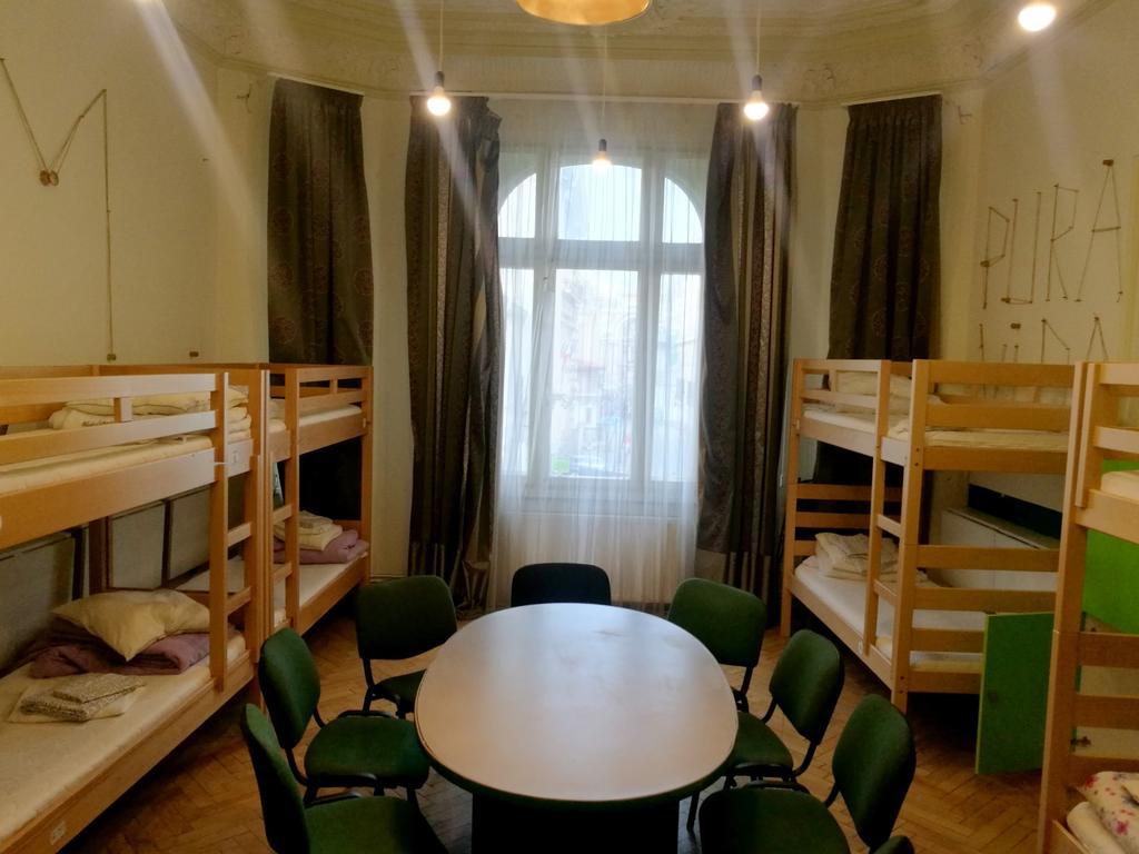 Little Bucharest Old Town Hostel Buitenkant foto